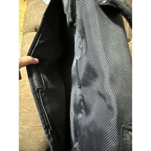 TARGUS CityGear 17" Laptop Notebook Messenger Bag Computer Travel Work Student - Picture 6 of 7